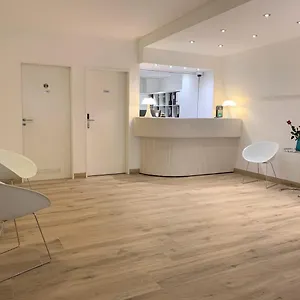 hotel-francais.luxembourghotelsguide.com/